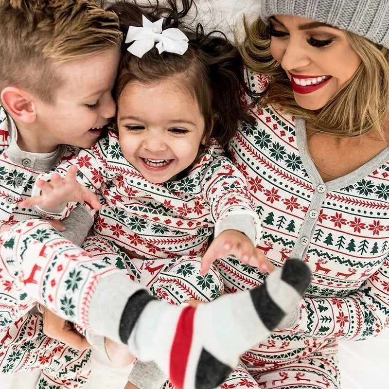 Pijamas Natal 2025 Família - Conjunto 2 Peças Estampado Body Bebé Xmas