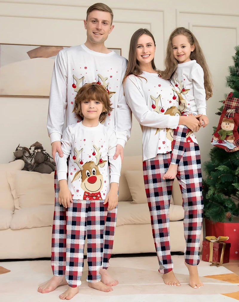 Pijamas Natal Família 2025 - Rena Pai Mãe Filho + Roupa Cão Combinando Xmas