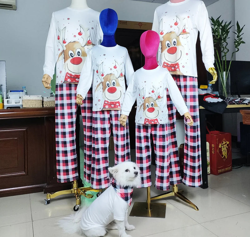 Pijamas Natal Família 2025 - Rena Pai Mãe Filho + Roupa Cão Combinando Xmas