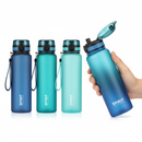 Garrafas de água desportivas - fundo branco