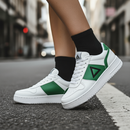 Ténis brancos e verdes casual